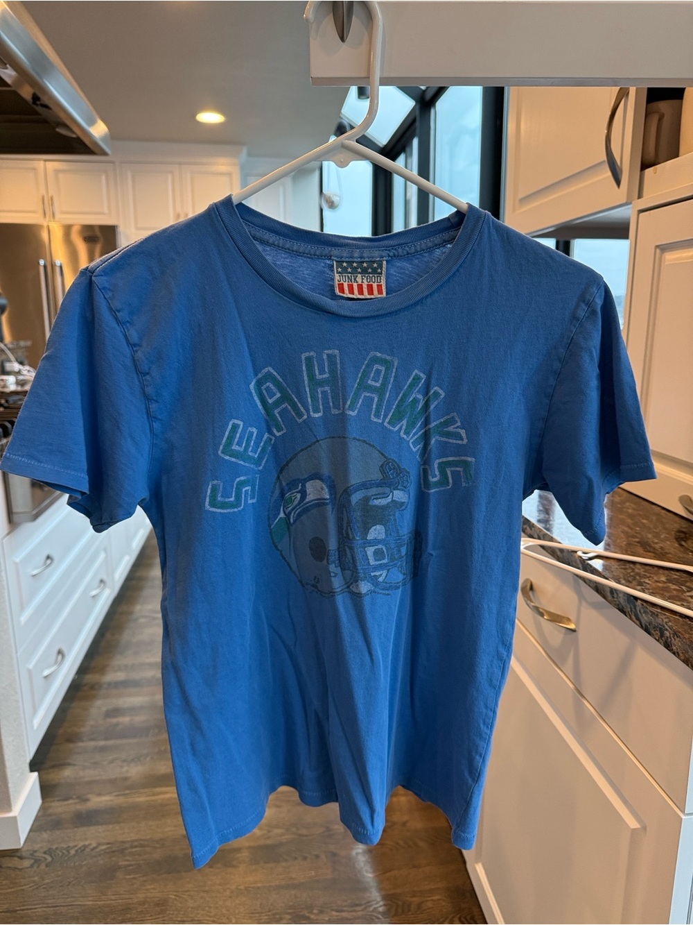 Junk food Seattle Seahawks Blue Graphic T-Shirt size small NWOT